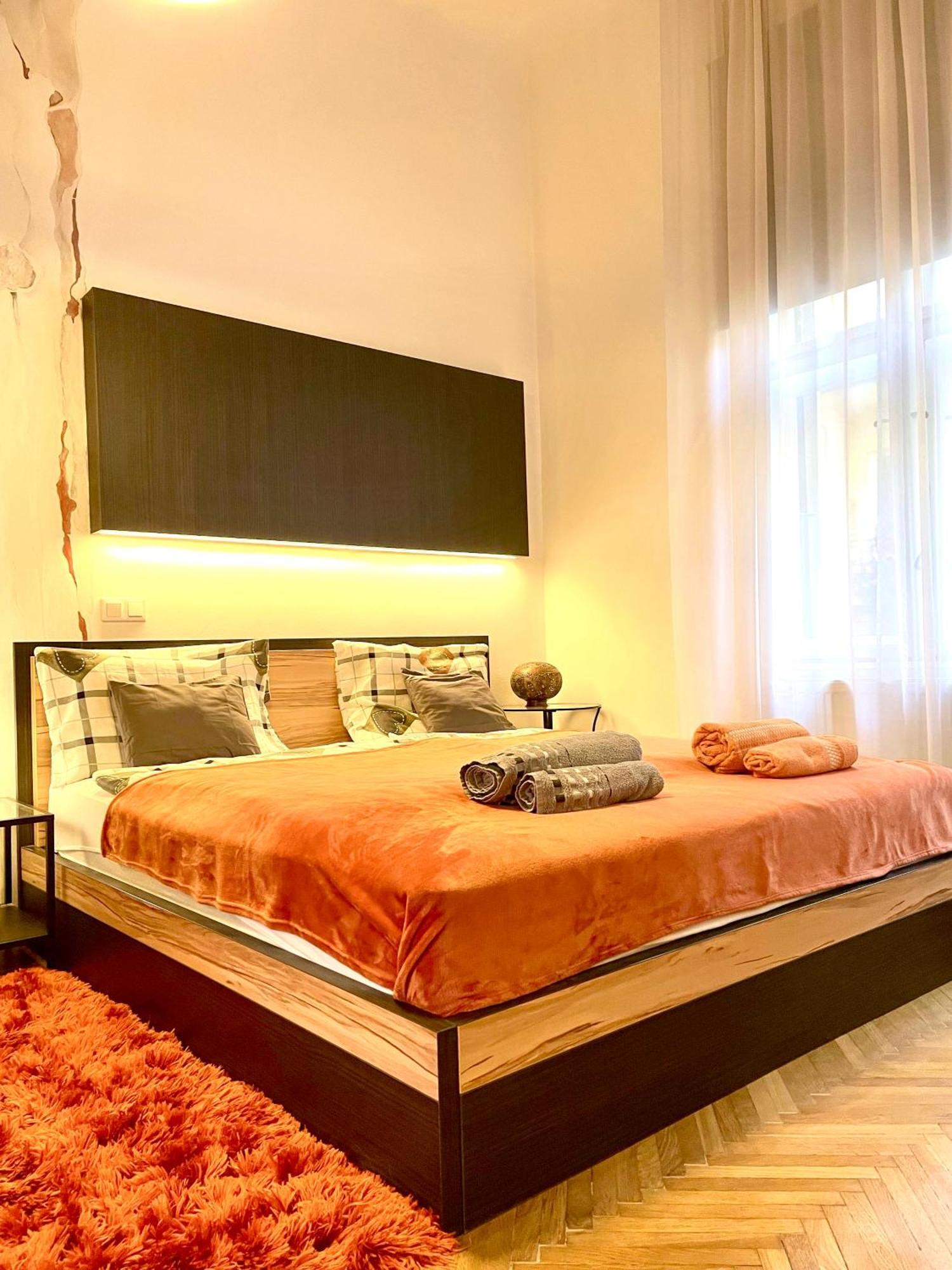 Orange Pearl Apartment 3 Rooms Next To Danube Budapest Eksteriør billede